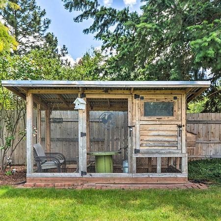 Central Medford Family Retreat With Large Yard! Exterior foto